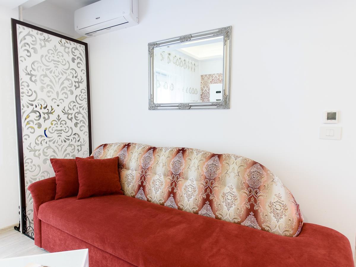Carla'S Apartment, Airport & Train Station Shuttle Iasi Exterior foto